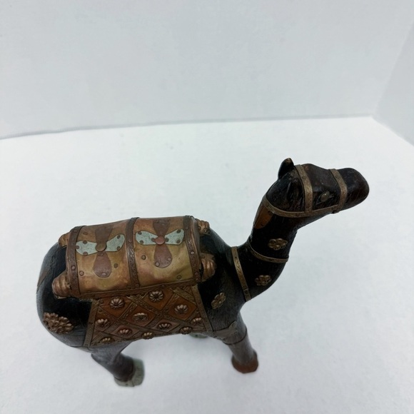 Vintage Handcrafted Wooden Camel - Picture 4 of 9